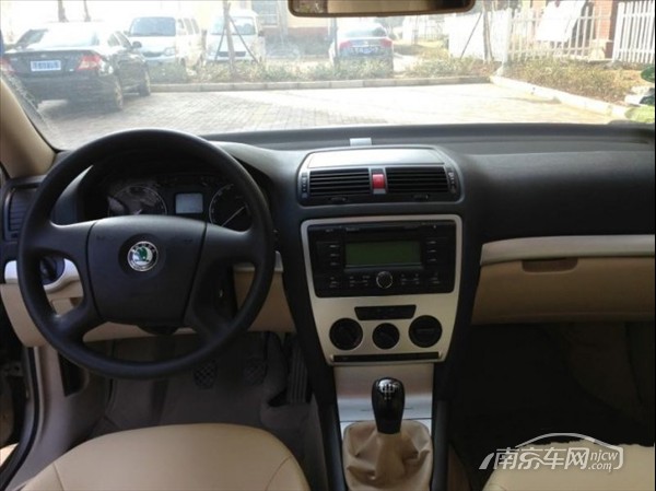 2010款斯柯达明锐1.6升手动高配