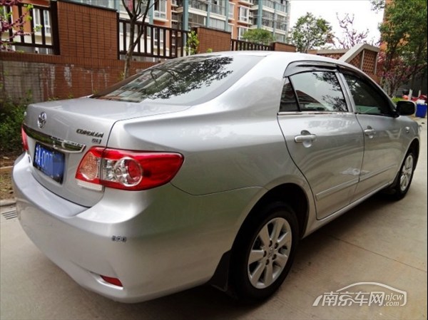 转让2011年4月上牌丰田卡罗拉1.6手动准新车