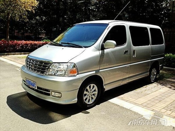 转让3000公里 阁瑞斯商务车 高配 七座--新车