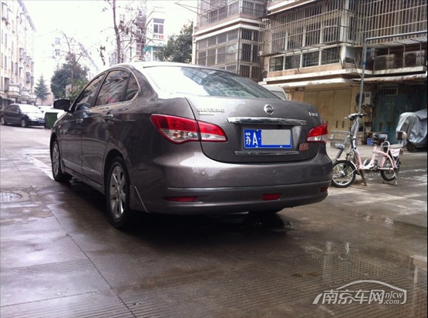 日产轩逸2011款1.6 MT XL豪华天窗版